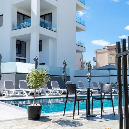 Private Pool 1 Daire Ksamil